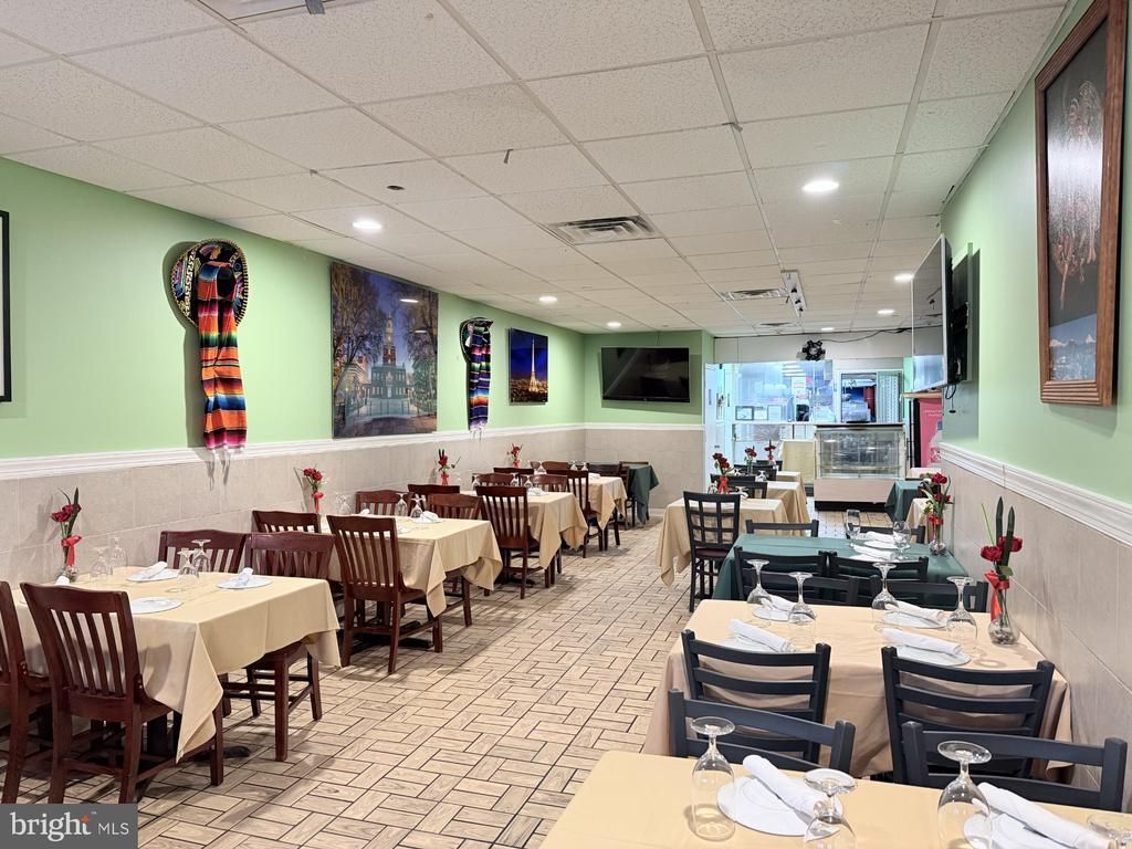 1438 Federal Street, Philadelphia, PA 19146 Main Photo