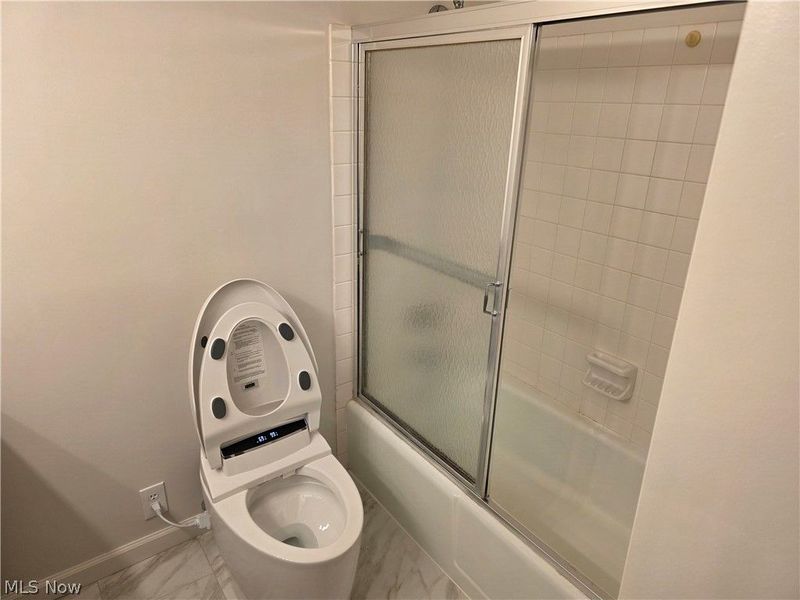 2202 Acacia Park Drive, Unit 2612, Lyndhurst, OH 44124 Photo 17