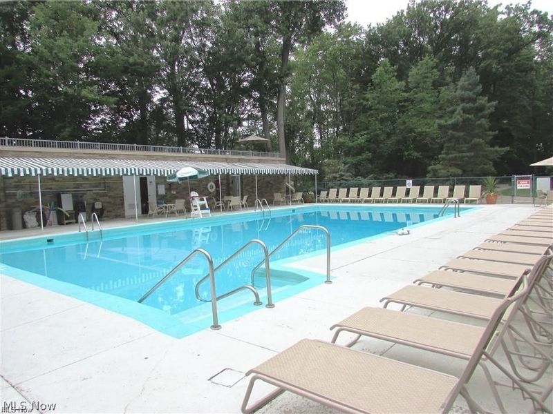 2202 Acacia Park Drive, Unit 2612, Lyndhurst, OH 44124 Photo 23