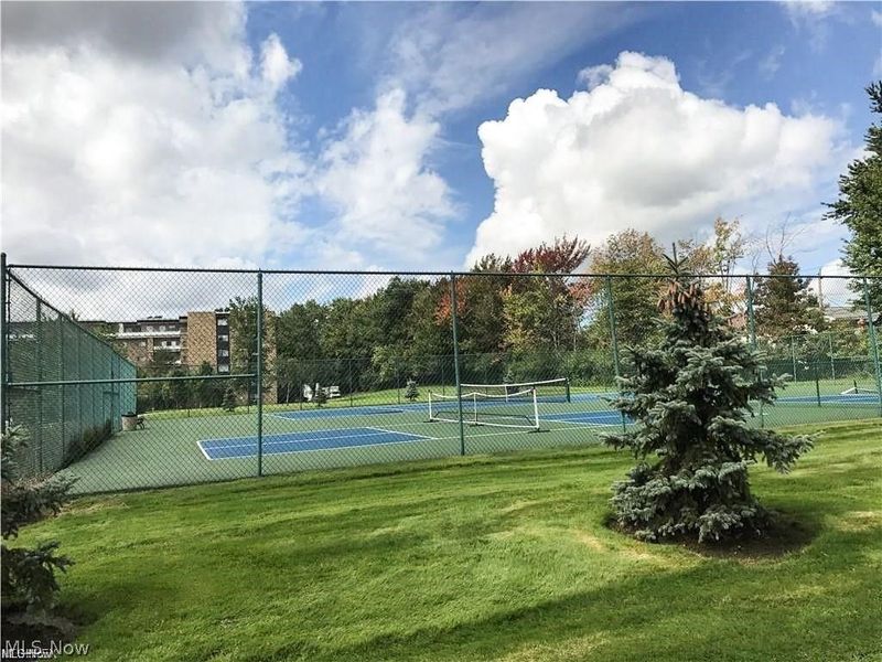 2202 Acacia Park Drive, Unit 2612, Lyndhurst, OH 44124 Photo 23