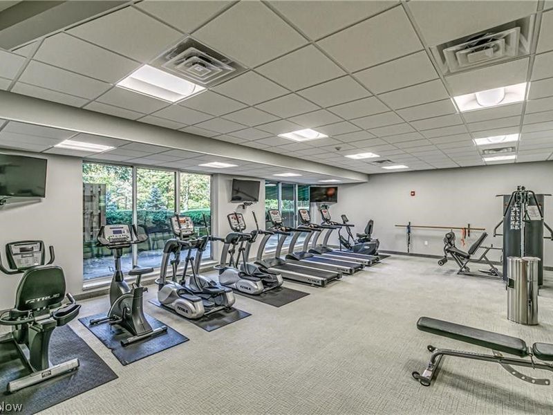 2202 Acacia Park Drive, Unit 2612, Lyndhurst, OH 44124 Photo 24