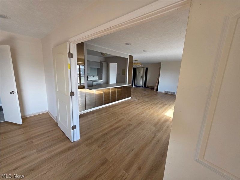 2202 Acacia Park Drive, Unit 2612, Lyndhurst, OH 44124 Photo 9