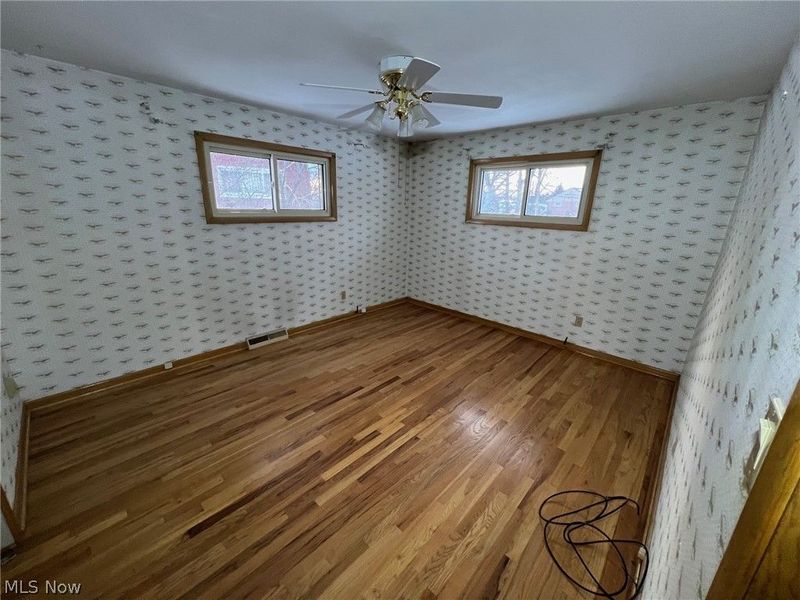 4440 Hillcroft Drive, Cleveland, OH 44128 Photo 7