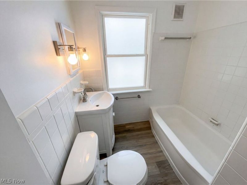 1754 E 236th Street, Euclid, OH 44117 Photo 14