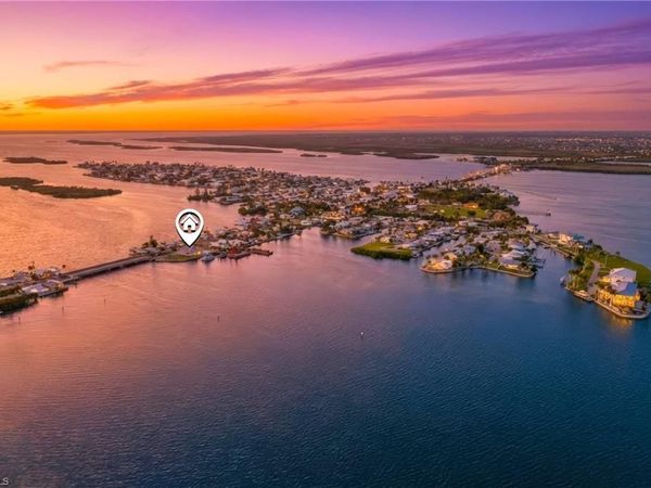 4767 Pine Island RD NW, MATLACHA, FL 33993