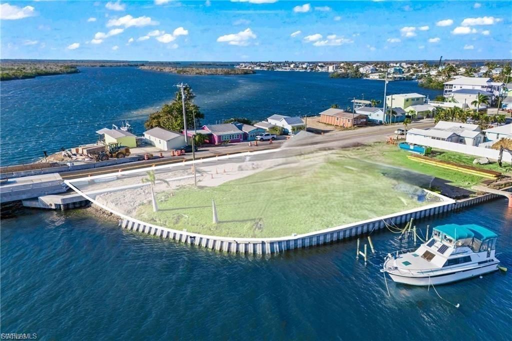 4767 Pine Island Rd Nw, Matlacha, FL 33993 Photo