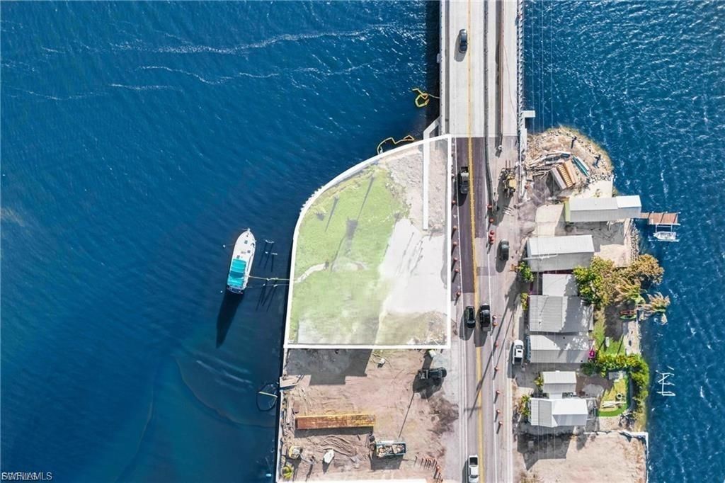 4767 Pine Island Rd Nw, Matlacha, FL 33993 Photo