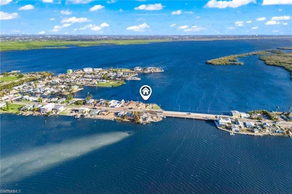 4767 Pine Island Rd Nw, Matlacha, FL 33993 Photo