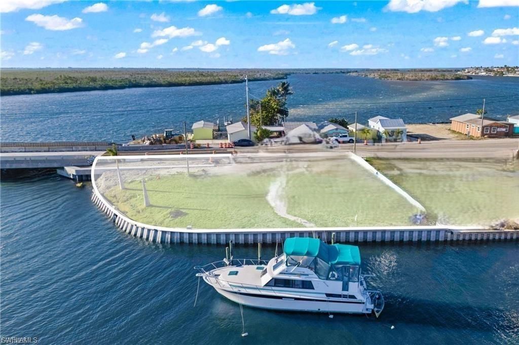 4767 Pine Island Rd Nw, Matlacha, FL 33993 Photo