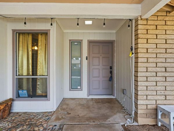 5020 W ROYAL PALM Road, Glendale, AZ 85302