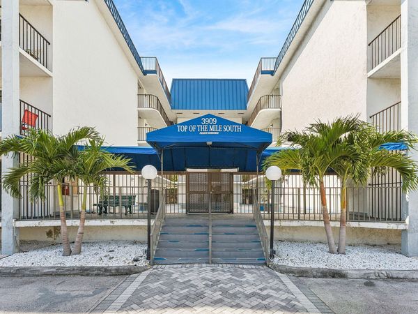 3909 N Ocean Boulevard, Unit 106, Fort Lauderdale, FL 33308