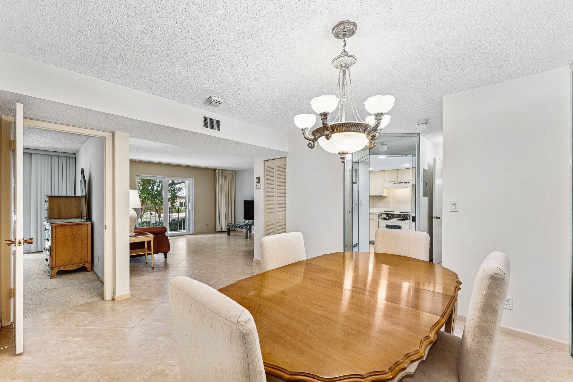 3909 N Ocean Boulevard, Unit 106, Fort Lauderdale, FL 33308 Photo