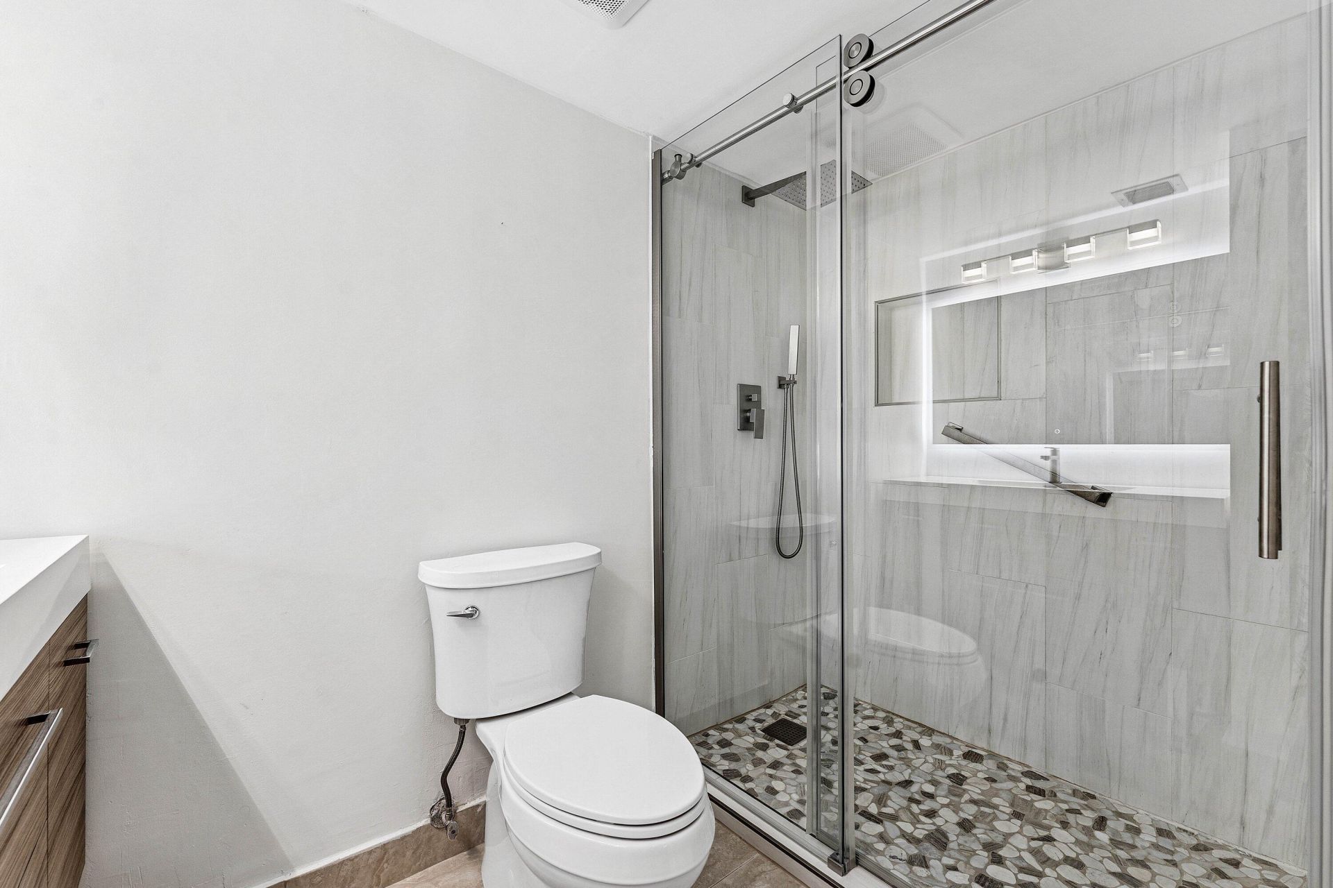 3909 N Ocean Boulevard, Unit 106, Fort Lauderdale, FL 33308 Photo