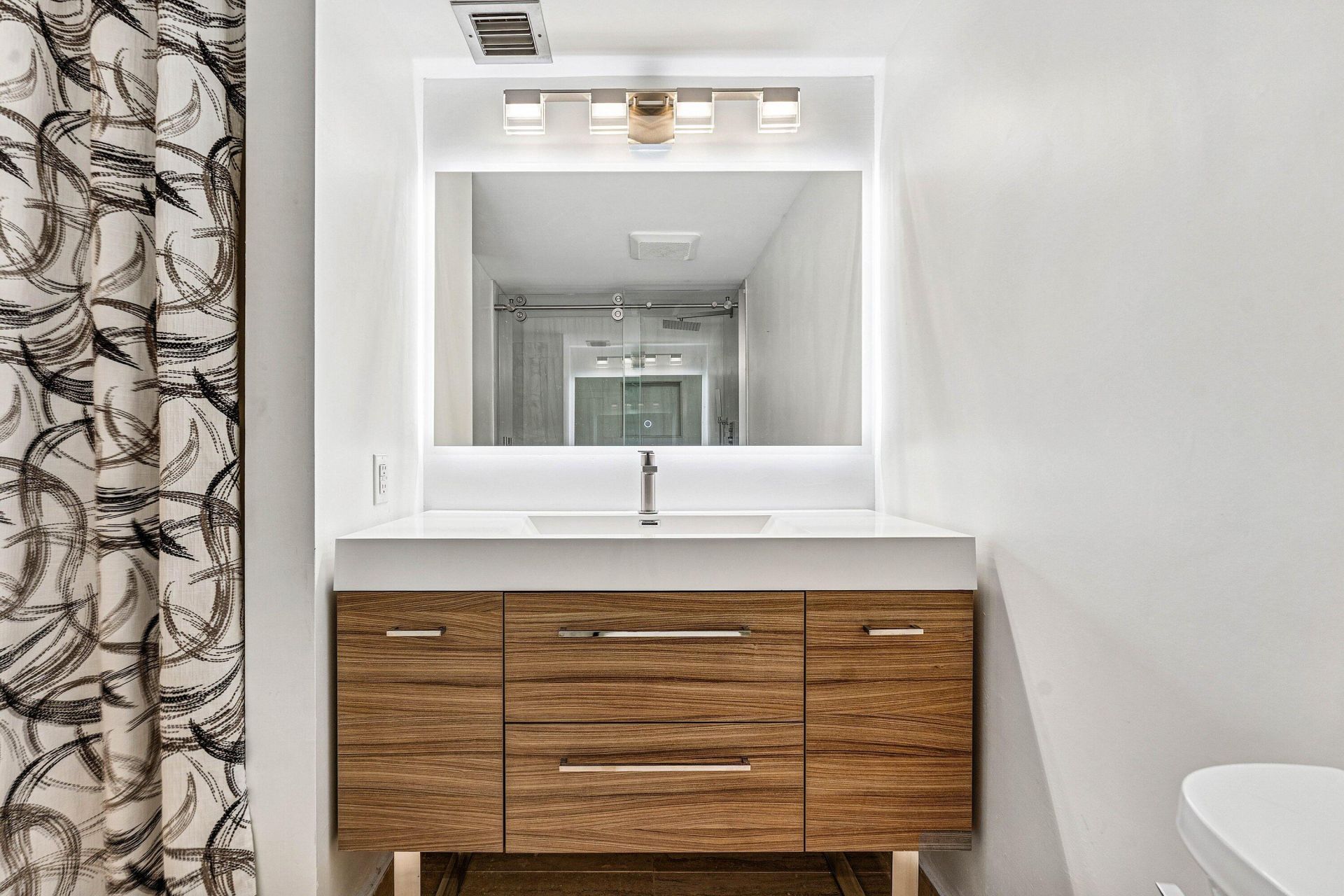 3909 N Ocean Boulevard, Unit 106, Fort Lauderdale, FL 33308 Photo