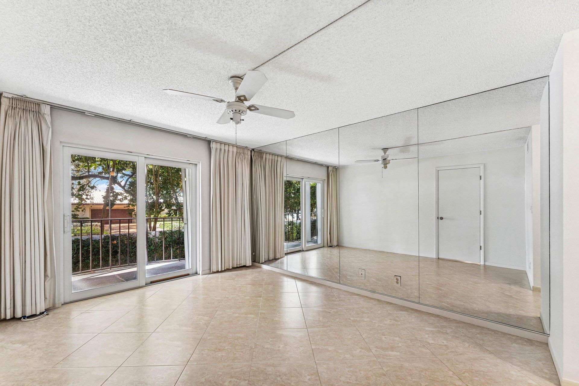 3909 N Ocean Boulevard, Unit 106, Fort Lauderdale, FL 33308 Photo