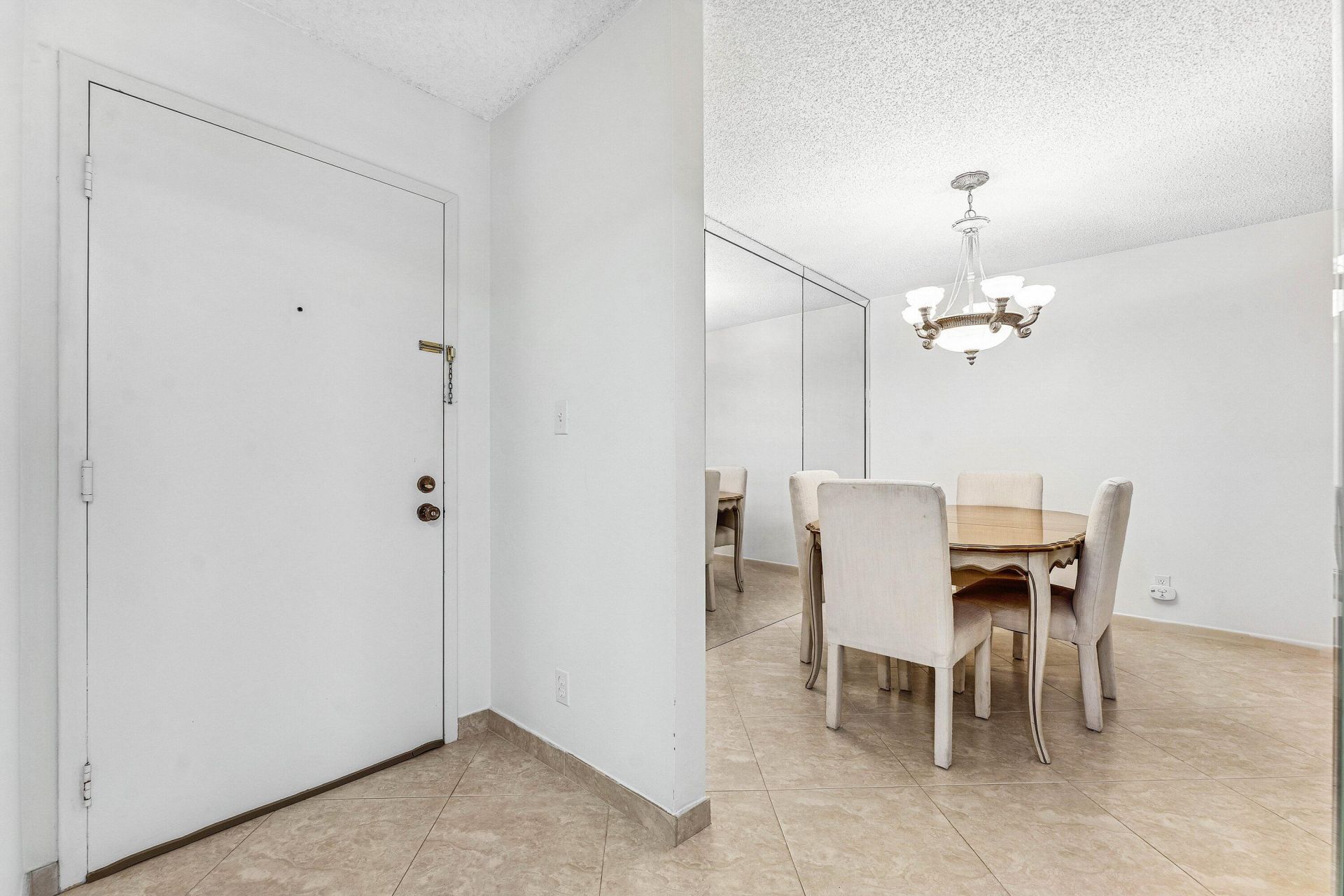 3909 N Ocean Boulevard, Unit 106, Fort Lauderdale, FL 33308 Photo