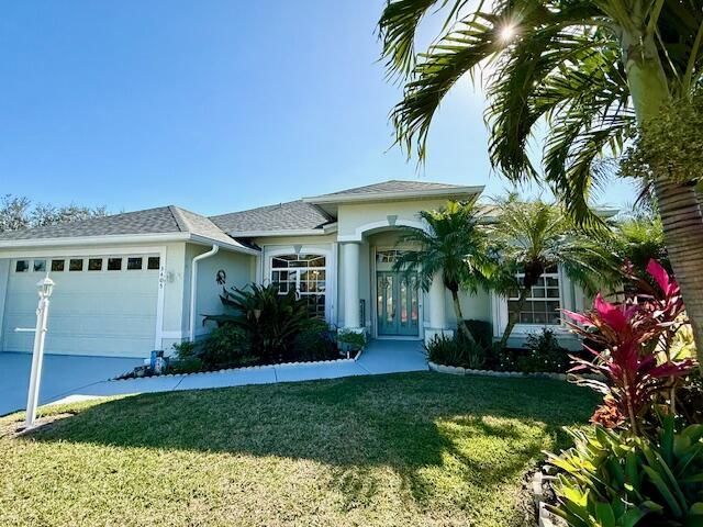 3405 SE Hart Circle, Port Saint Lucie, FL 34984 Photo