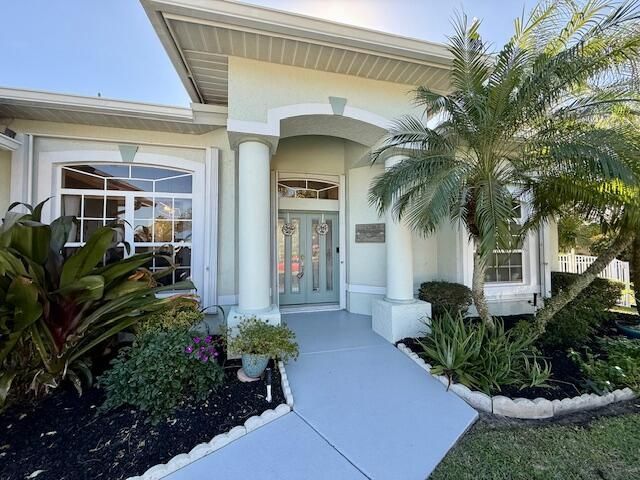 3405 SE Hart Circle, Port Saint Lucie, FL 34984 Photo