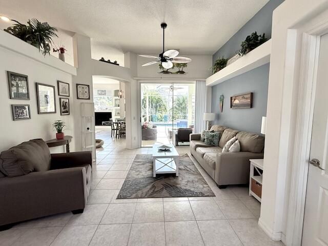 3405 SE Hart Circle, Port Saint Lucie, FL 34984 Photo