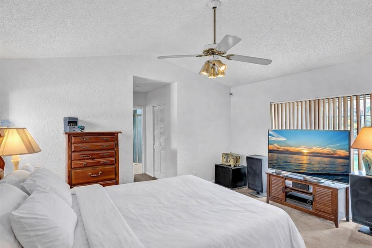 5355 N Springs Way, Coral Springs, FL 33076 Photo