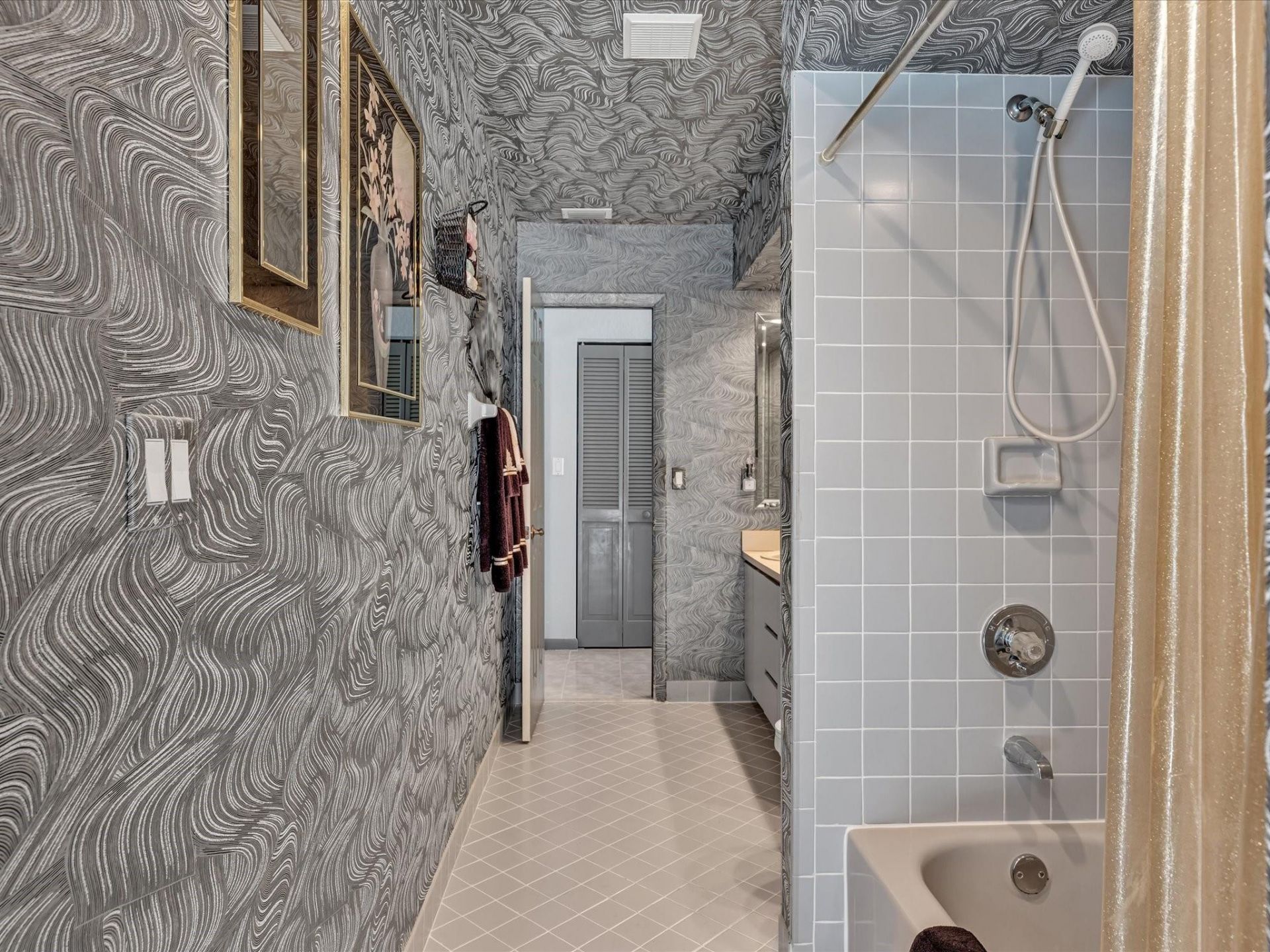 5355 N Springs Way, Coral Springs, FL 33076 Photo