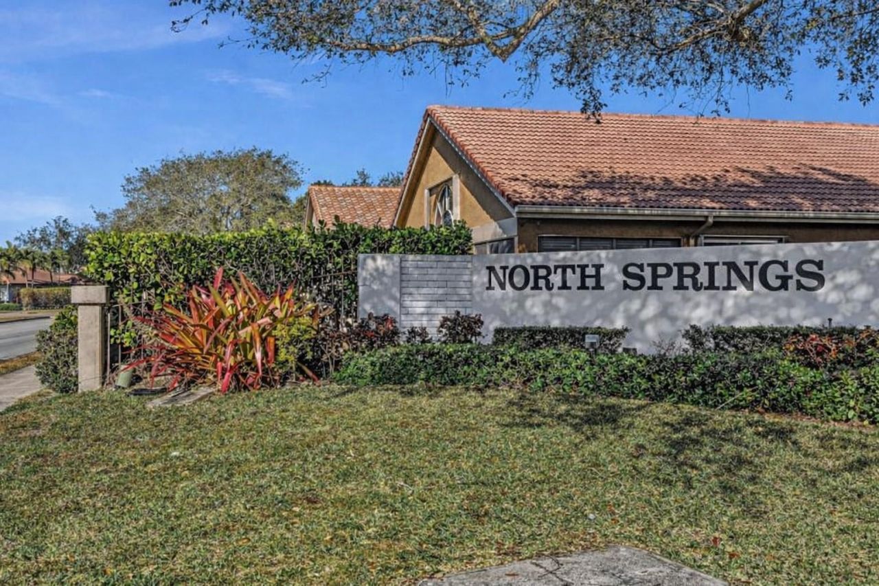 5355 N Springs Way, Coral Springs, FL 33076 Photo