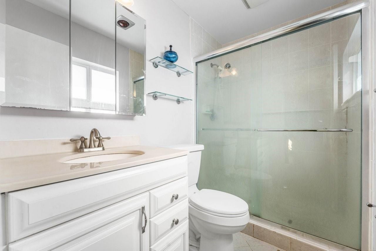 745 NW 72nd Terrace, Margate, FL 33063 Photo