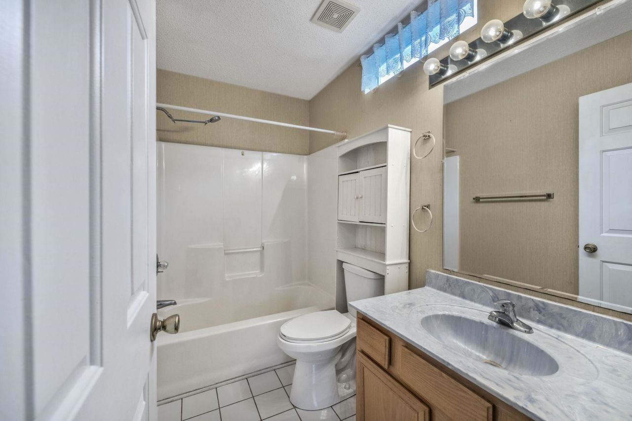 3606 Eagle Trace Dr. Photo 12