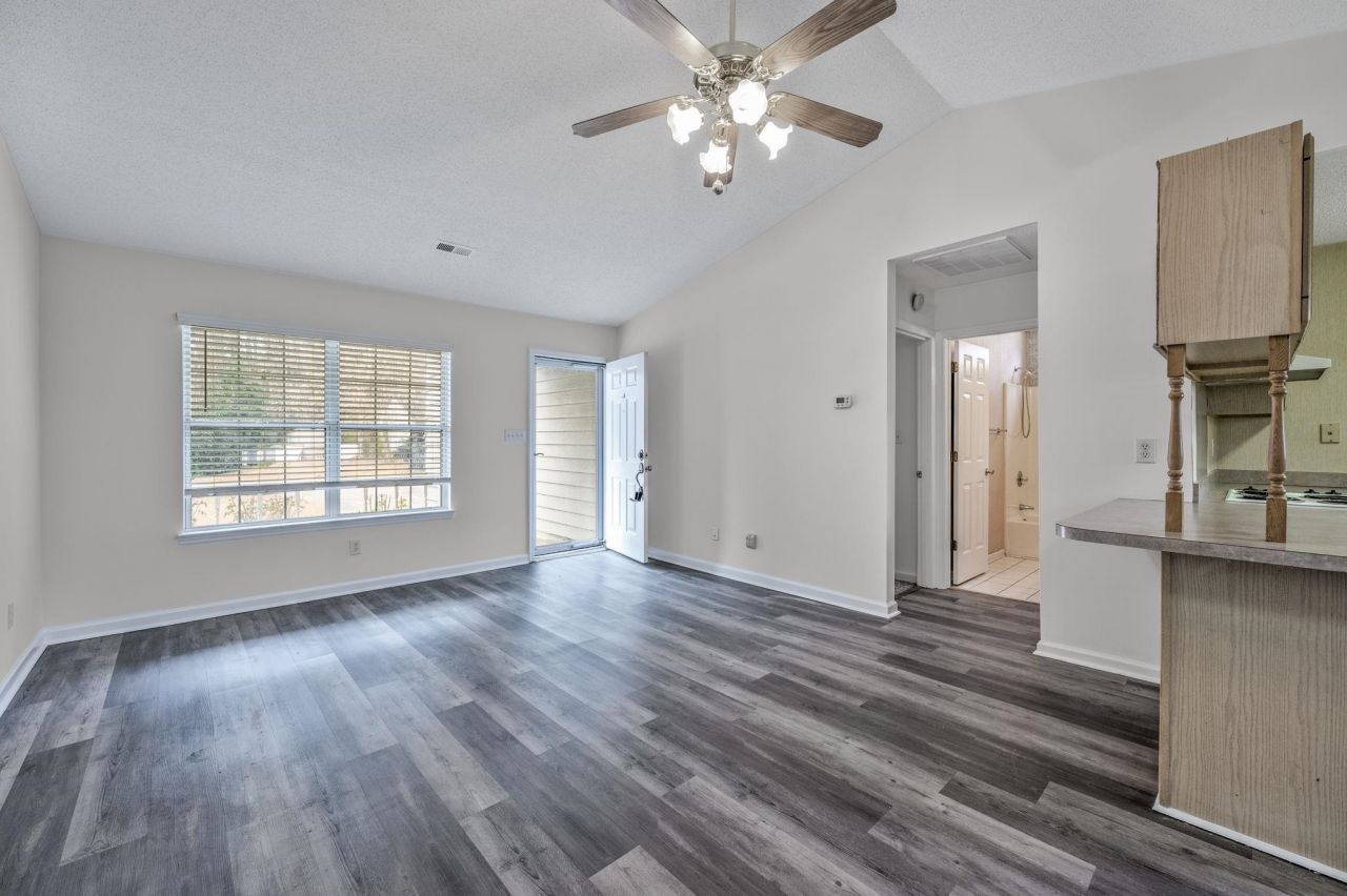 3606 Eagle Trace Dr. Photo 4