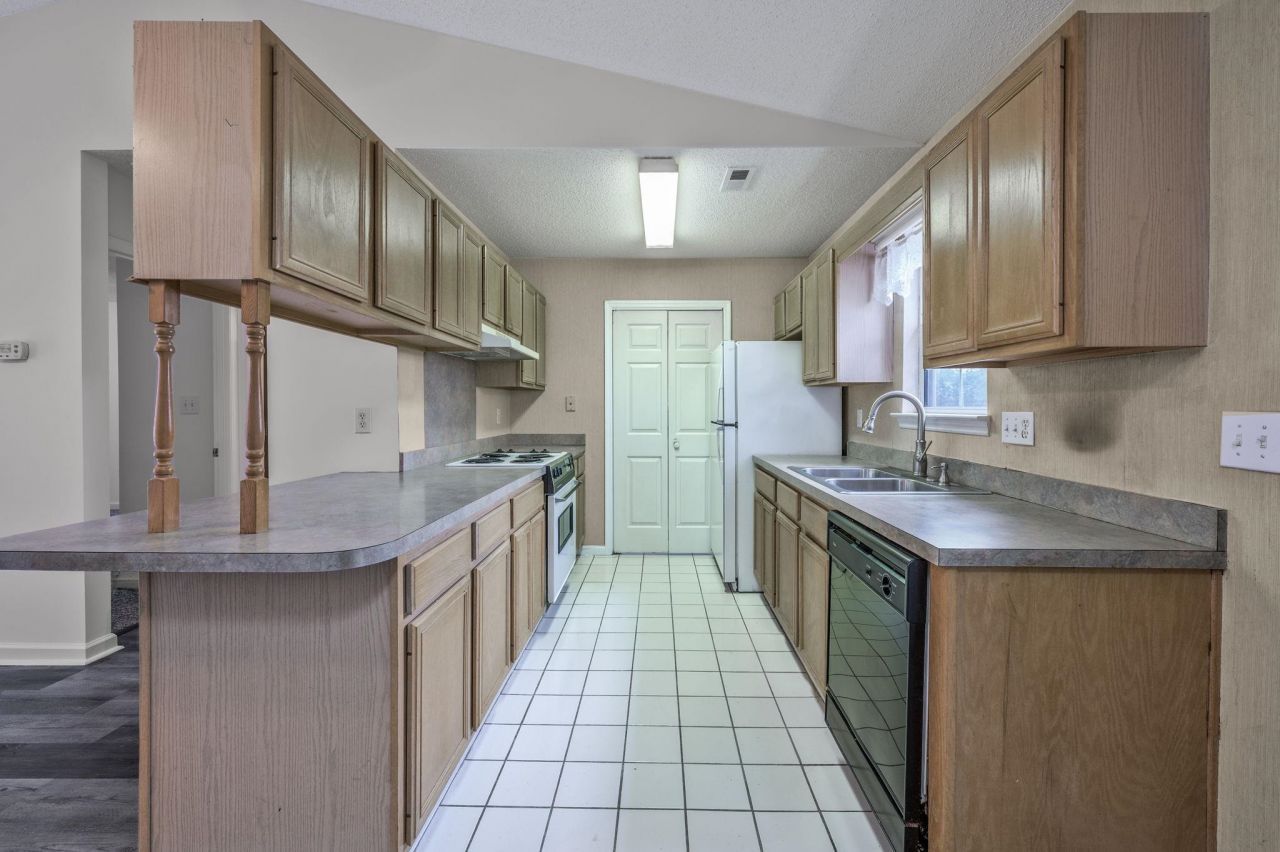 3606 Eagle Trace Dr. Photo 8