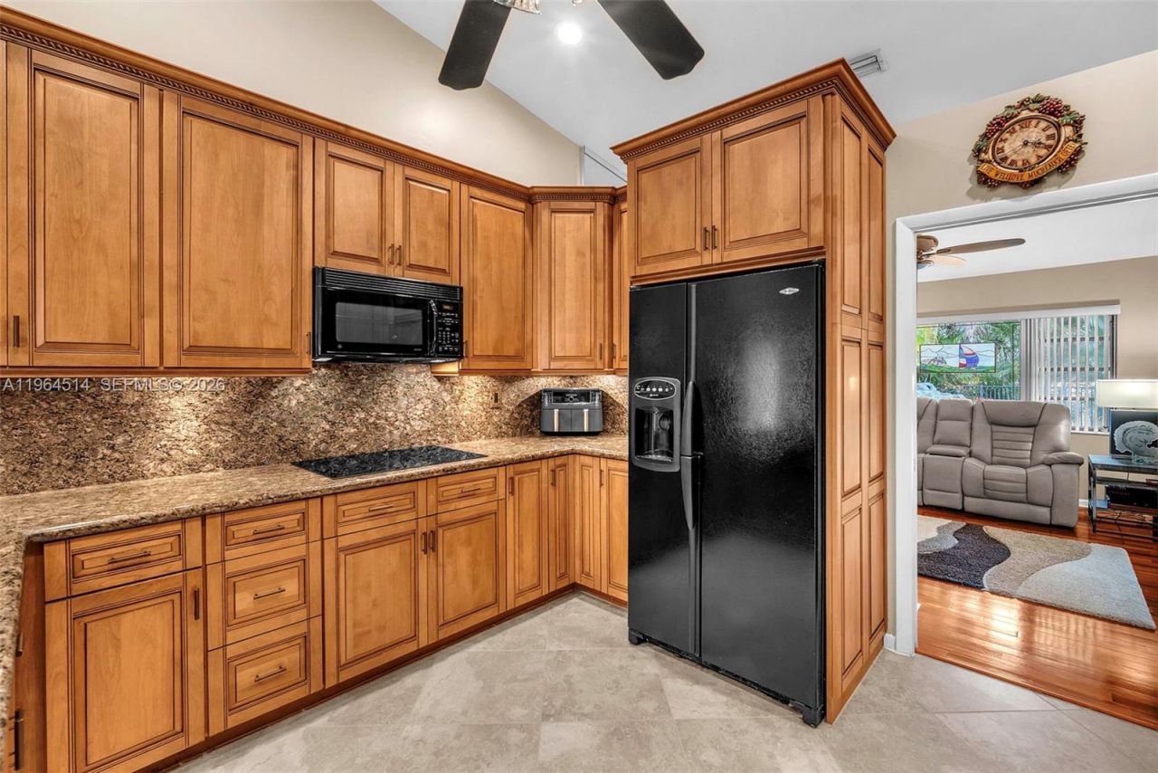 7371 NW 83rd Way, Tamarac, FL 33321 Photo