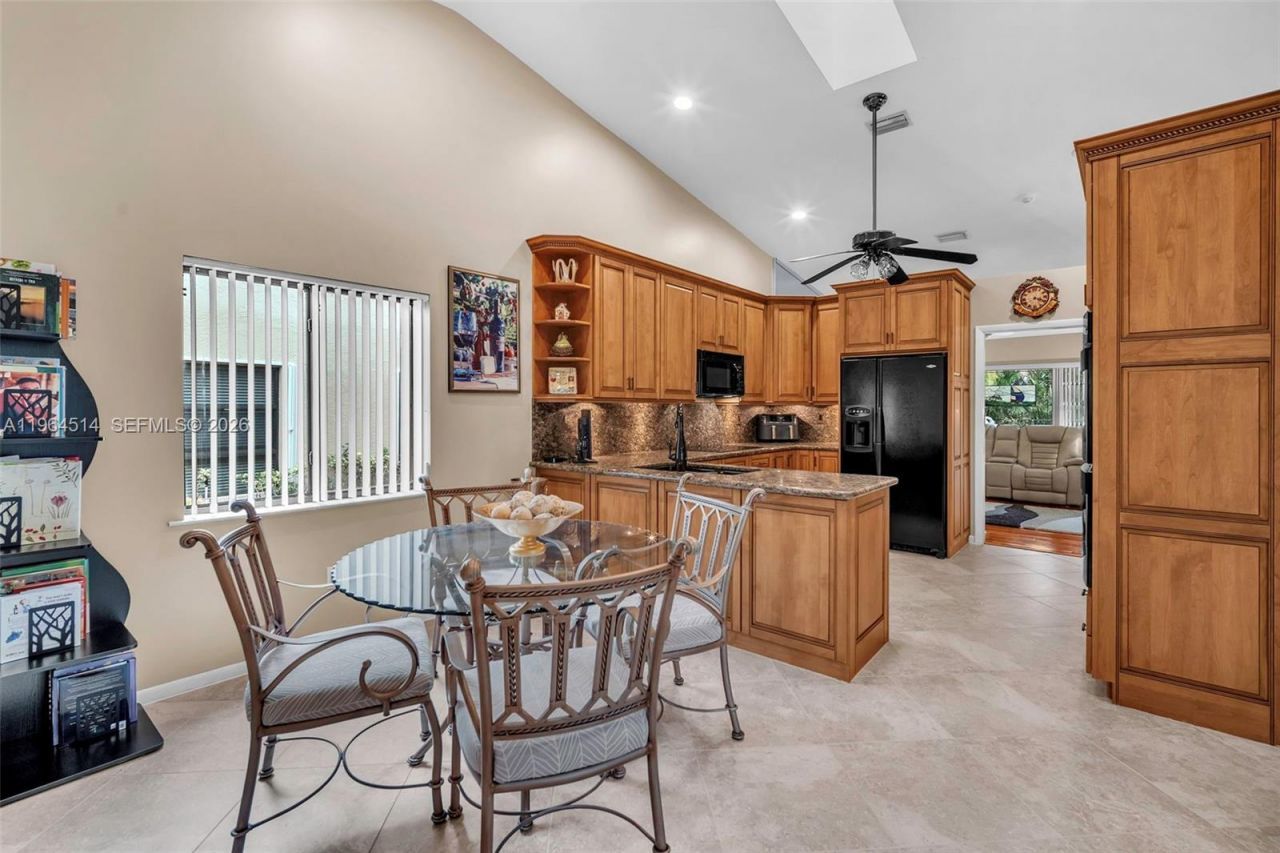 7371 NW 83rd Way, Tamarac, FL 33321 Photo