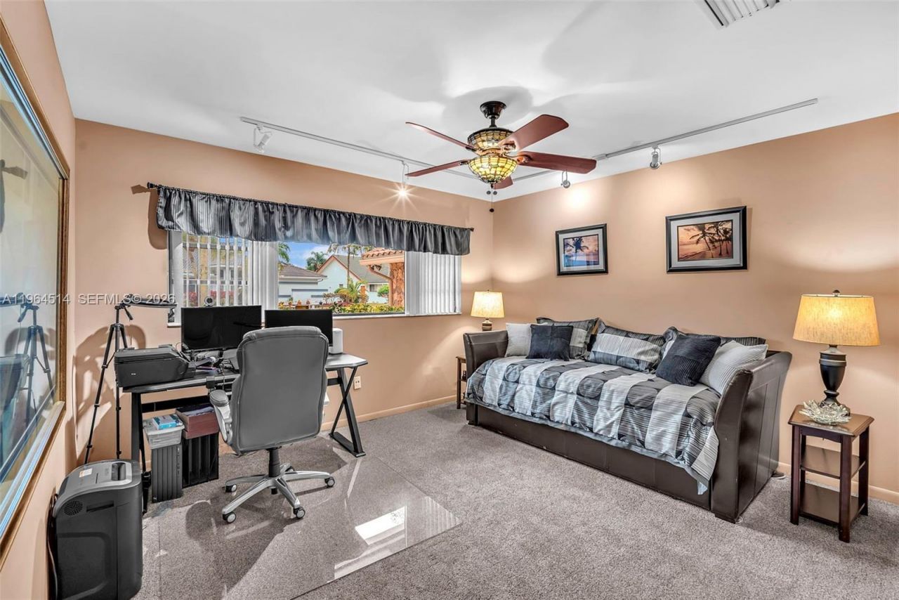 7371 NW 83rd Way, Tamarac, FL 33321 Photo