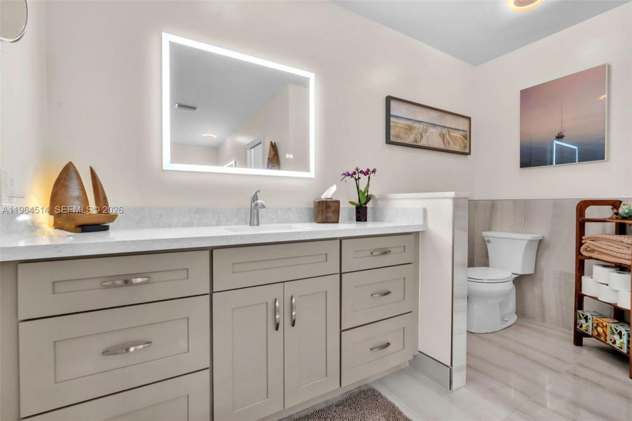 7371 NW 83rd Way, Tamarac, FL 33321 Photo