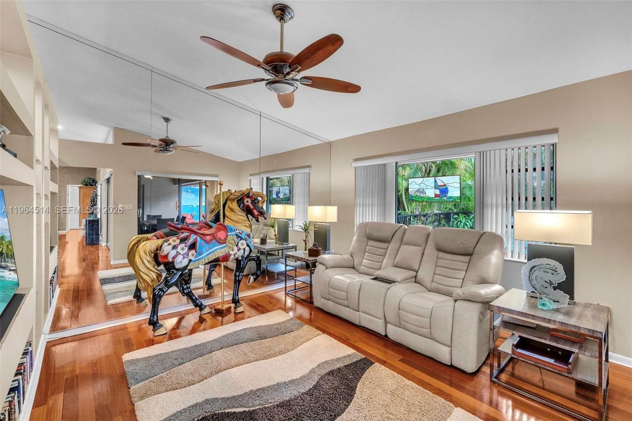 7371 NW 83rd Way, Tamarac, FL 33321 Photo