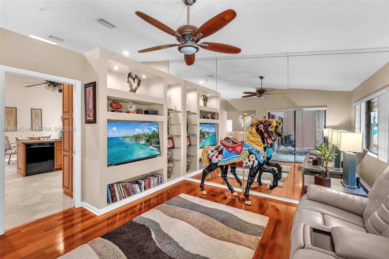 7371 NW 83rd Way, Tamarac, FL 33321 Photo