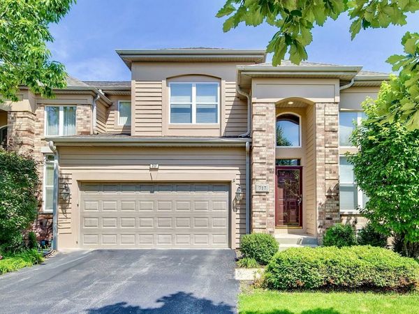 717 Sarah Lane , Northbrook, IL 60062