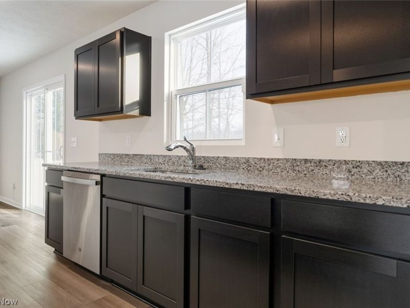 246 River Run Drive, Elyria, OH 44035 Photo 11