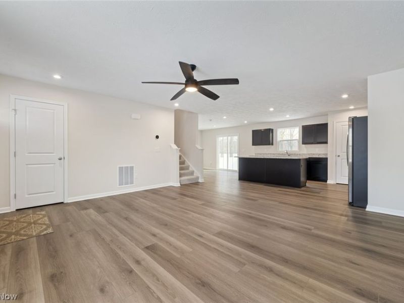 246 River Run Drive, Elyria, OH 44035 Photo 6