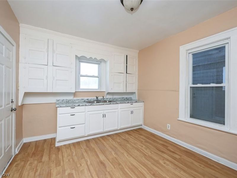 443 W Thornton Street W, Akron, OH 44307 Photo 12