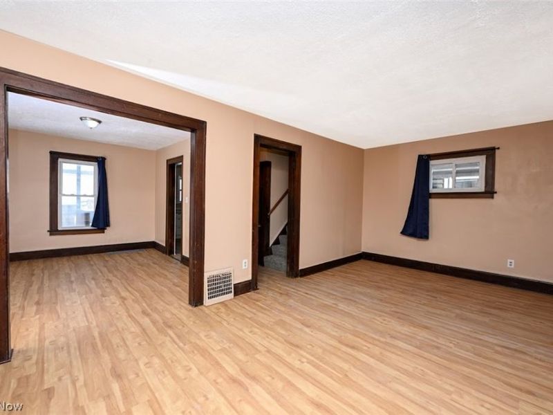 443 W Thornton Street W, Akron, OH 44307 Photo 5