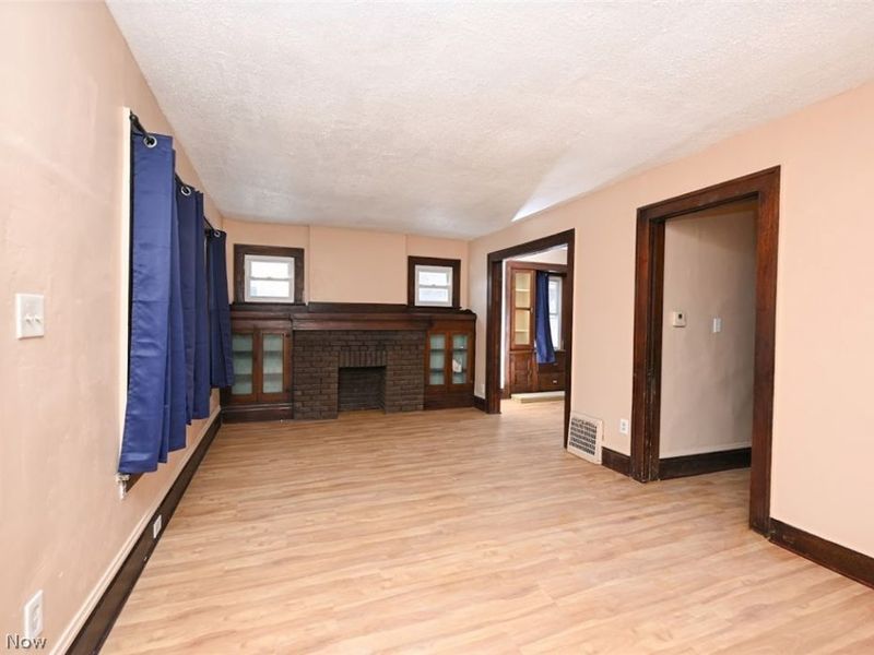 443 W Thornton Street W, Akron, OH 44307 Photo 6