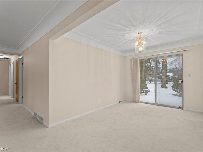 5229 Evergreen Drive, North Olmsted, OH 44070 Photo 22