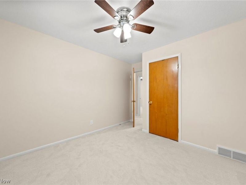 5229 Evergreen Drive, North Olmsted, OH 44070 Photo 33