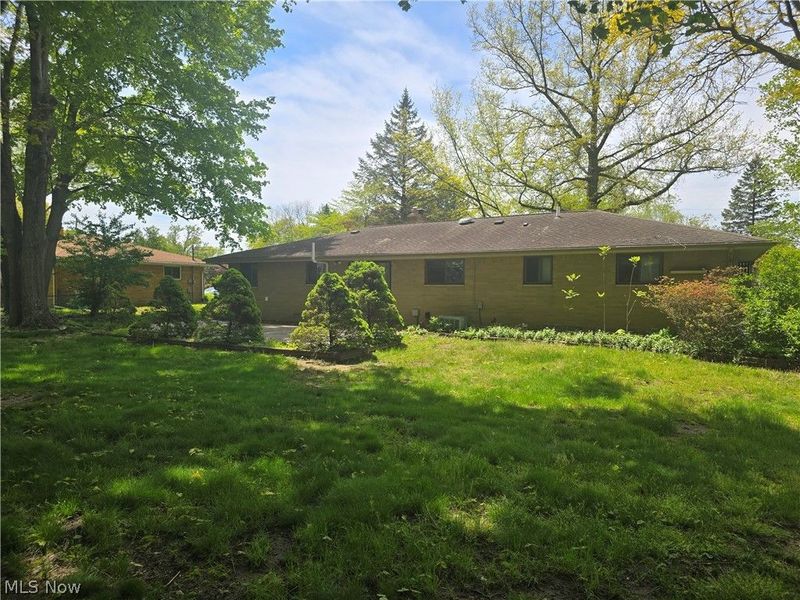 5229 Evergreen Drive, North Olmsted, OH 44070 Photo 46
