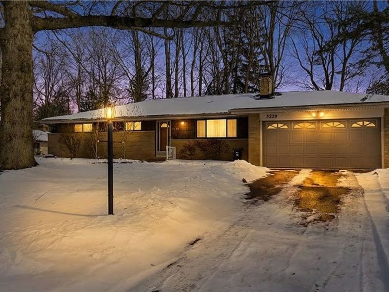 5229 Evergreen Drive, North Olmsted, OH 44070 Photo 5