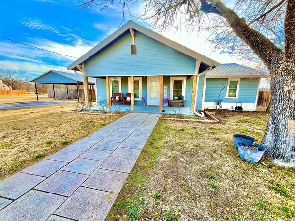 522 E Standifer Street, Hamilton, TX 76531