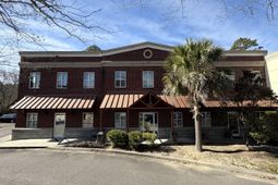 2612 Larch Lane photo 4