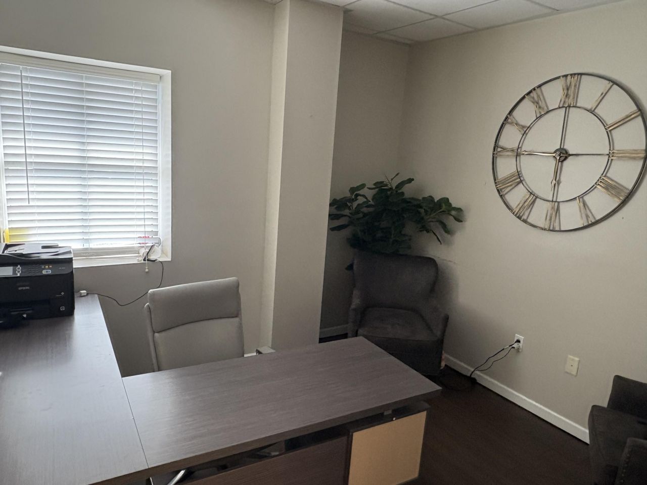 2612 Larch Lane Photo 4