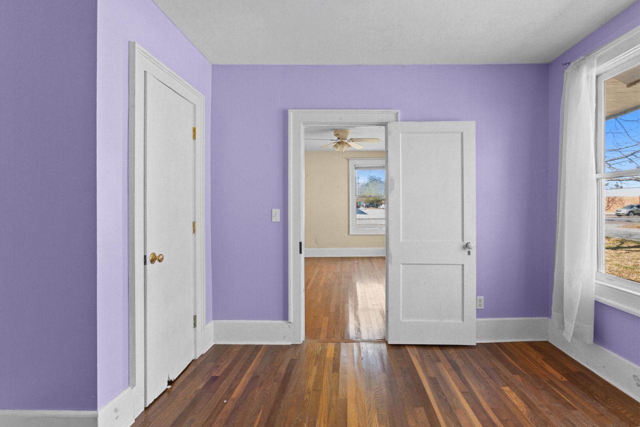 311 Heatley Street Photo 13